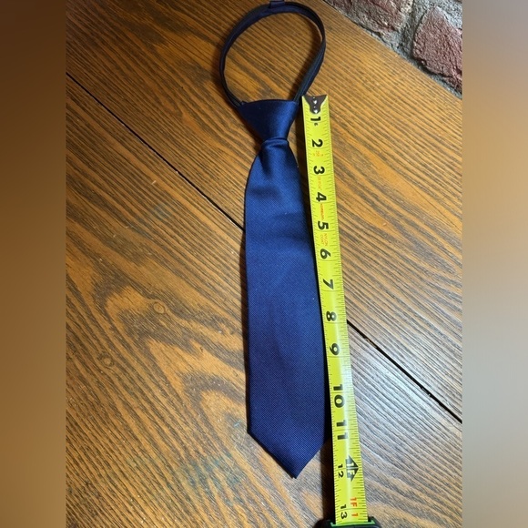 Class Club Boys Basic Solid 14" Zipper Navy Tie - Picture 6 of 6